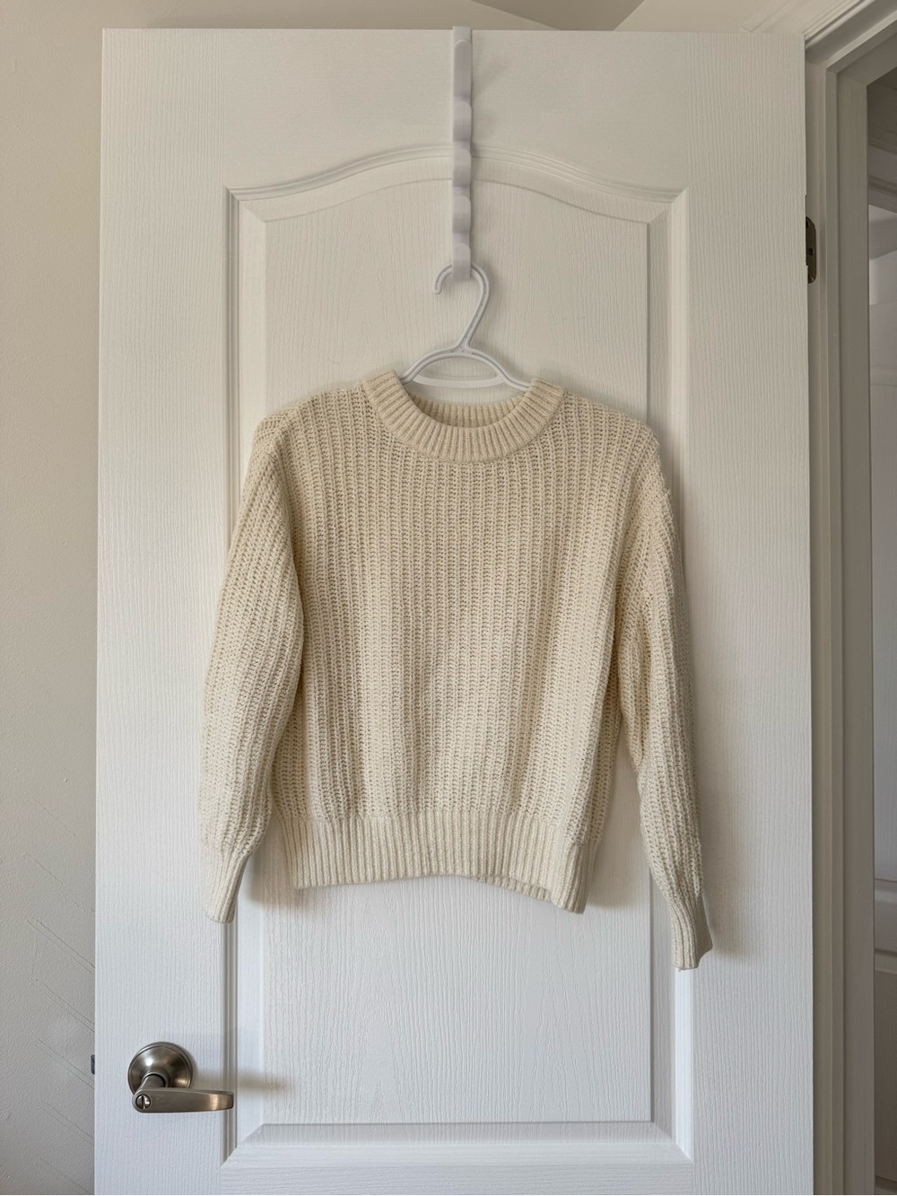 Aritzia Wilfred ribbed chenille sweater